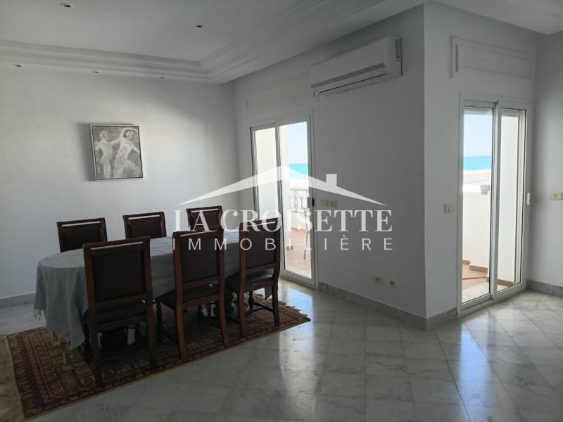 Un appartement S+3 meublé  vue sur mer à La Marsa